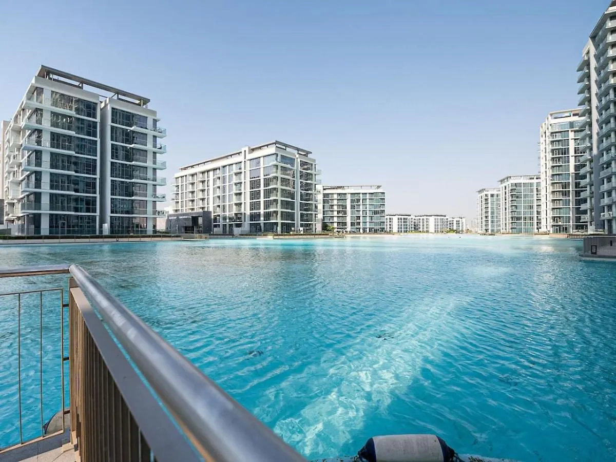 Elegant 2 Bed Plus Maids In Dt1 With Rooftop Pool Dubai